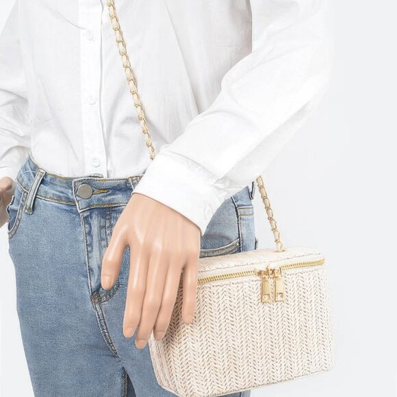 Faux Straw Cosmetic Case Bag - Picture 6 of 6